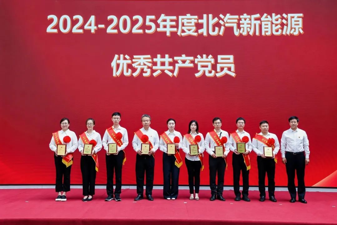 1750846102524162 1750846102524162